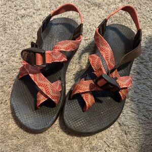 Chacos Size 6